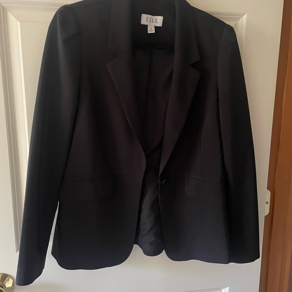 Elle Elegant Dark Jacket